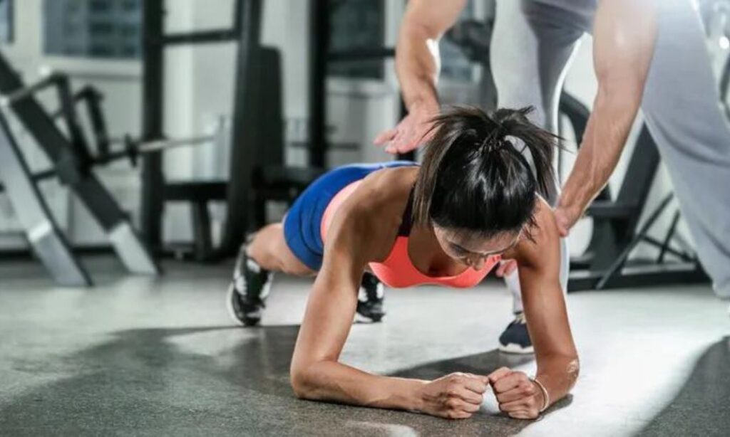 How to: the correct position while planking